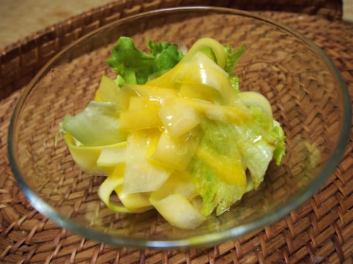 青いパパイアサラダ