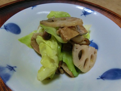 キャベツとれんこんの味噌炒め (2)