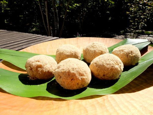 さつまいもだんご