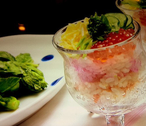 ひなまつりカップ寿司